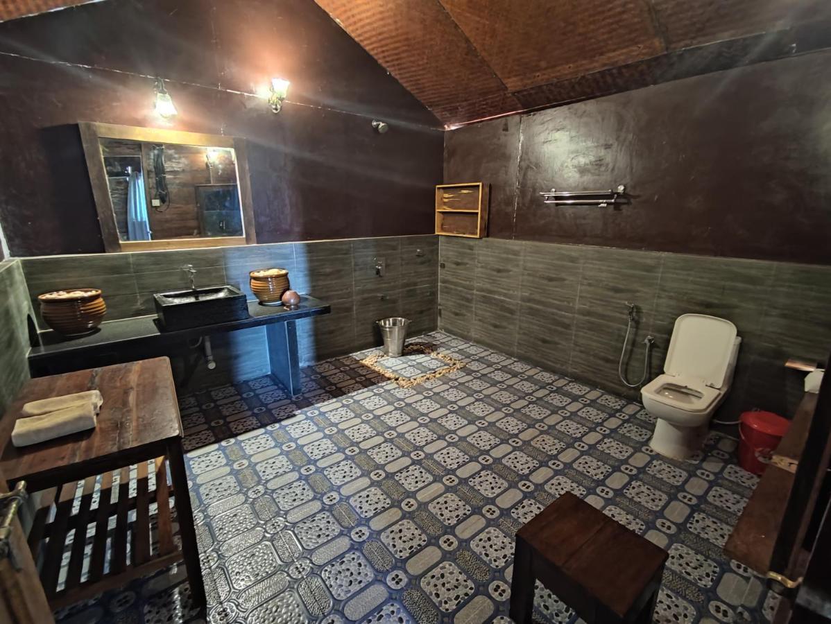 Sea Front Cottage Little Khola Cola Екстериор снимка