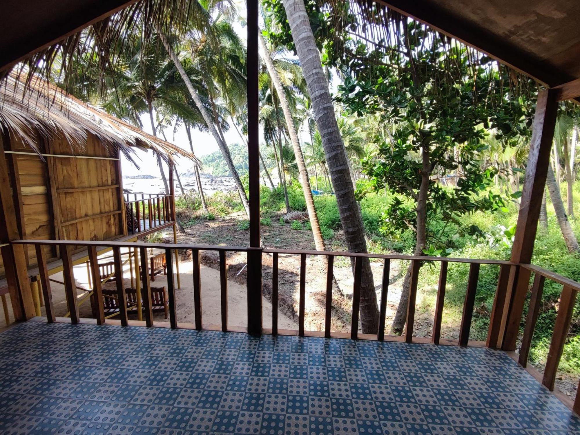 Sea Front Cottage Little Khola Cola Екстериор снимка