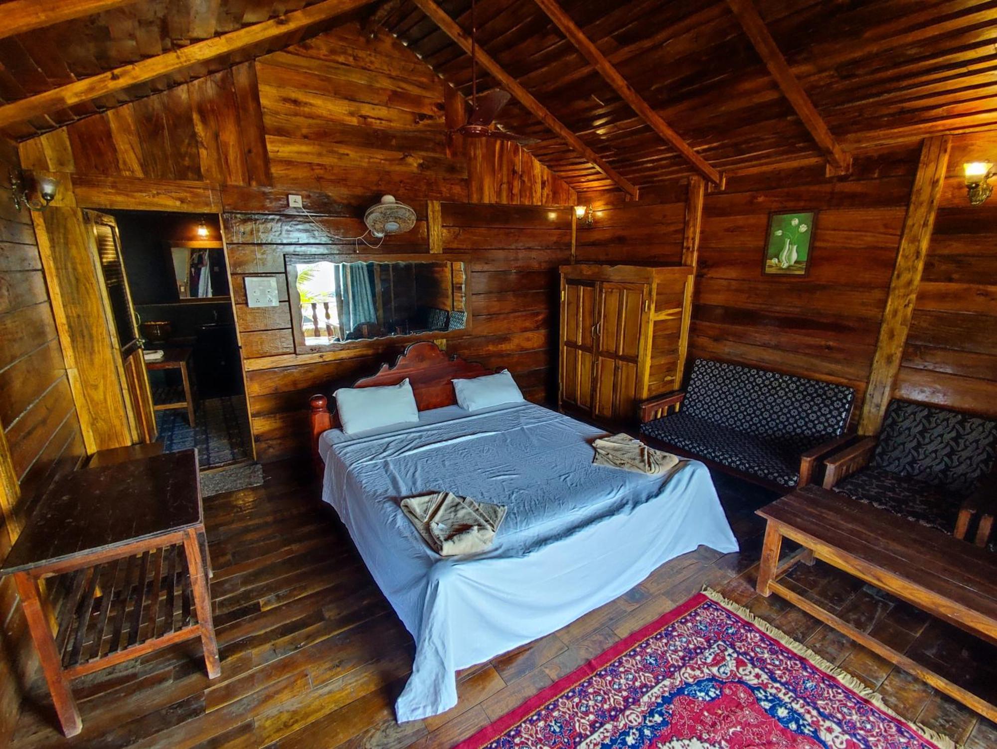 Sea Front Cottage Little Khola Cola Екстериор снимка